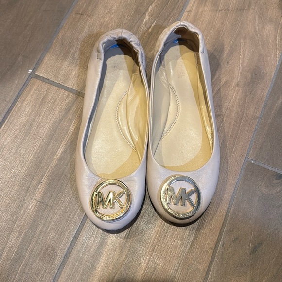 MICHAEL Michael Kors Shoes - Michael Kors nude leather flats